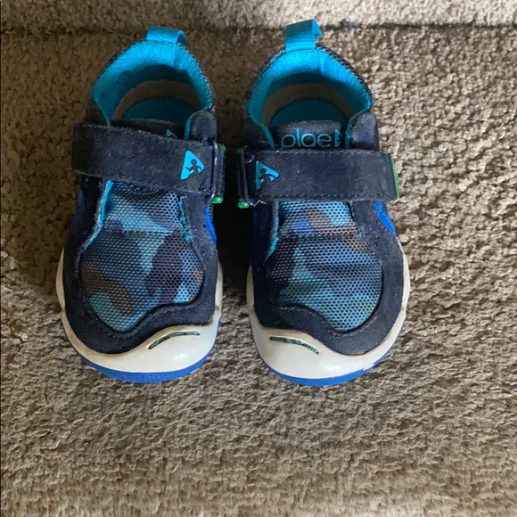 PLAE Shoes - Picture 1 of 4